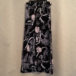 Women’s Black Floral Maxi Skirt - Comfortable Everyday Style